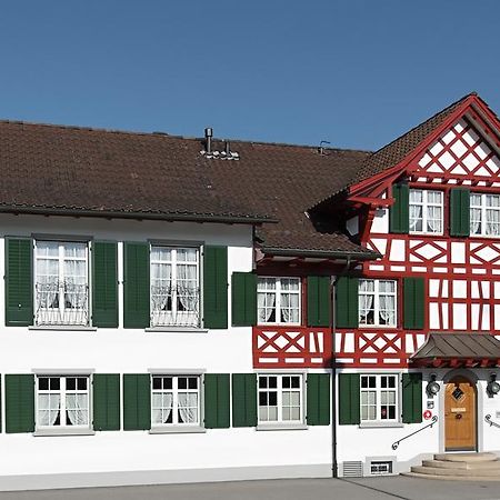 ויינפלדן Gasthof Eisenbahn מראה חיצוני תמונה